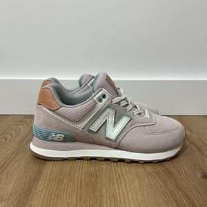 New Balance ‘Beach Cruiser-Space Pinks’ Women’s Sz 5